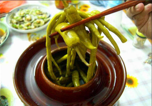 辣椒|嘴馋也要少碰，肠胃感谢你！比辣椒还“伤胃”的4种食物