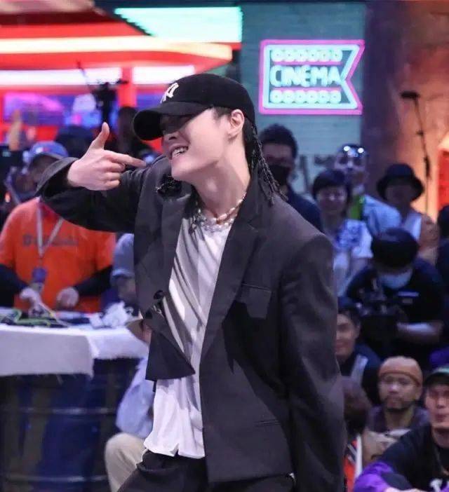 风格|服饰穿搭《这！就是街舞》第三季强势回归！潮流、舞蹈、街头文化，应有尽有！