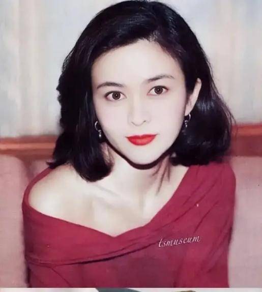 有一种永不过时的美叫昭和颜,盘点昭和神颜和港风女神的惊艳对比