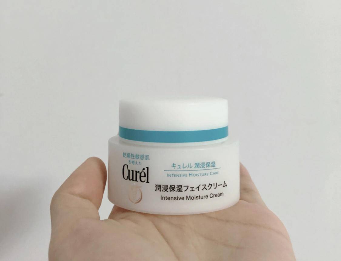 皮肤|口罩脸+换季!这下真的受不了了,敏感修复快看它