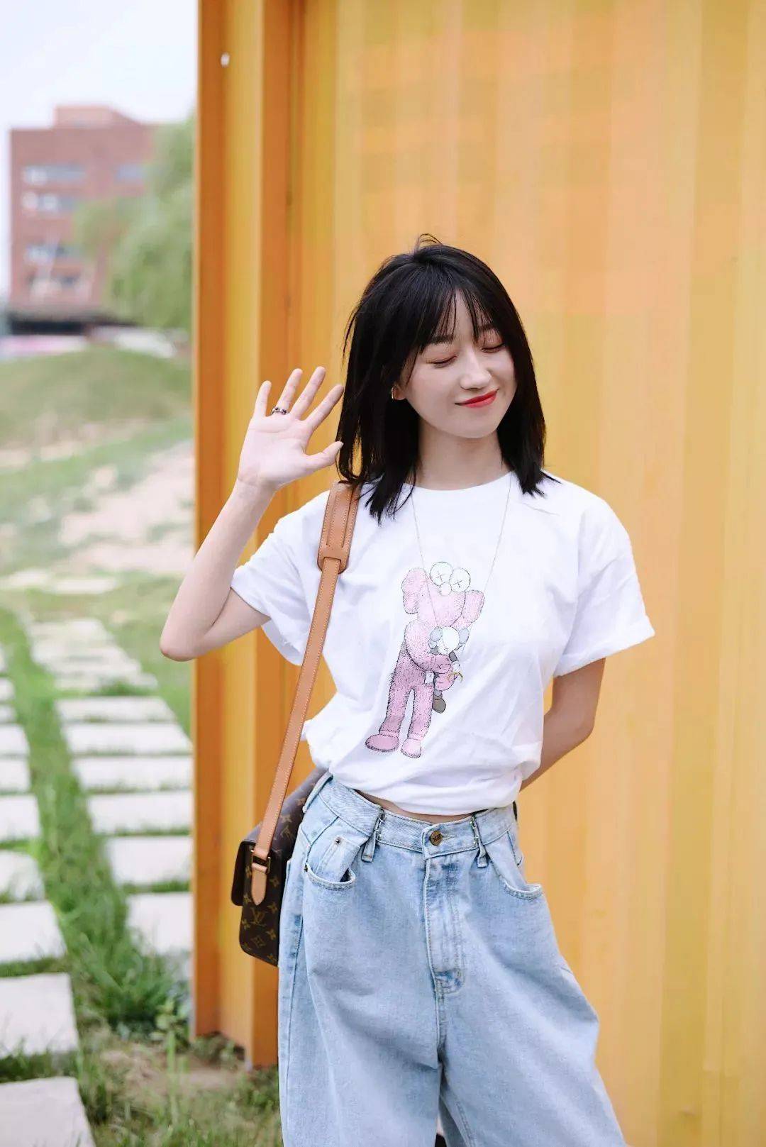 场合|早秋第一单品，非T恤莫属|真人试穿！