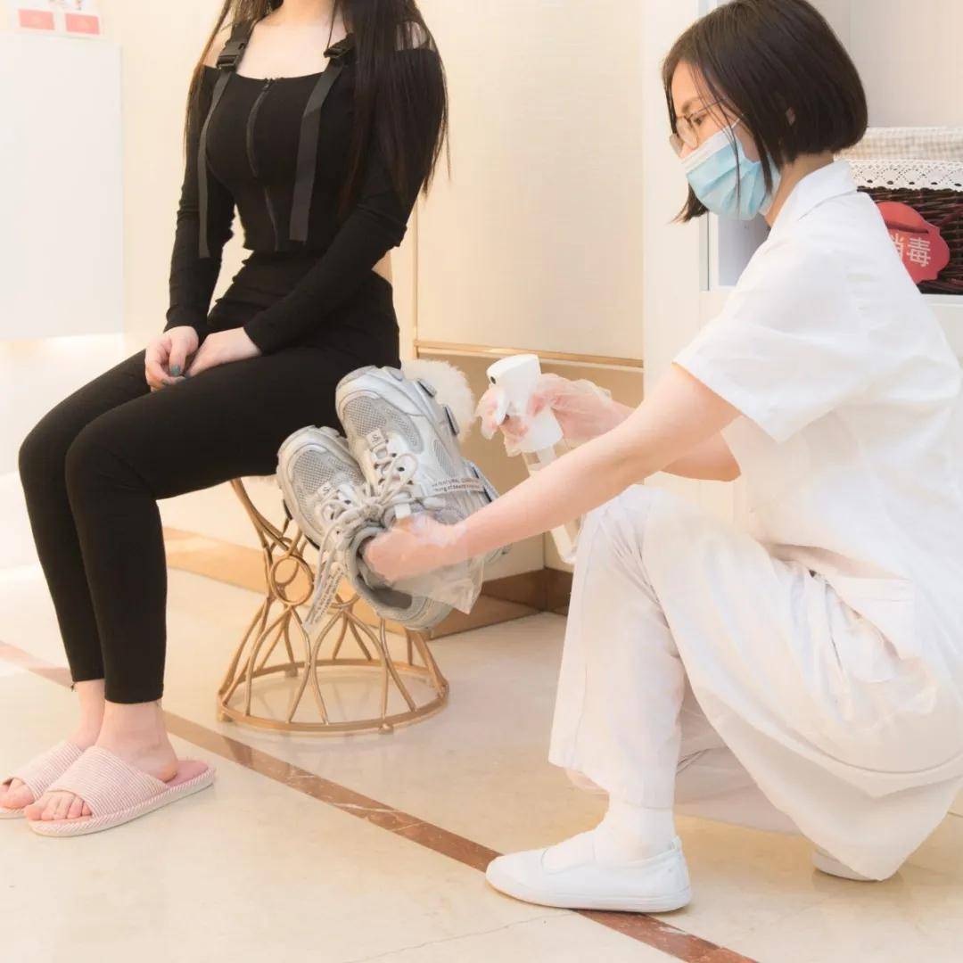 编辑|躺着瘦!来这家魔都开了13年「全五星修身店」Get小蛮腰!