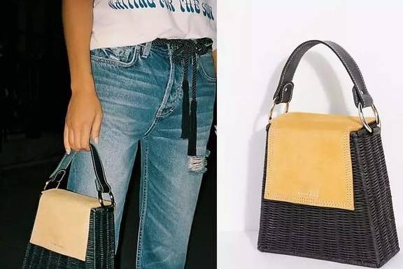 度假|别买PVC透明包了，今年流行“草编包”！