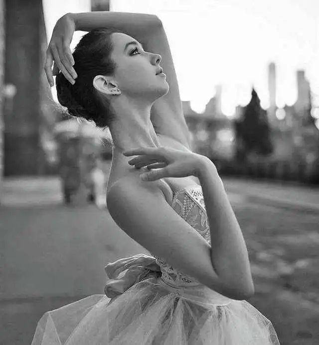 手臂|后背肉肉一层层，胳膊还很粗！专瘦上半身的体式来了，早晚各一遍