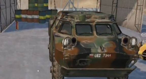 和平精英：防御力超强的装甲车，到底需要多少子弹才能打爆？