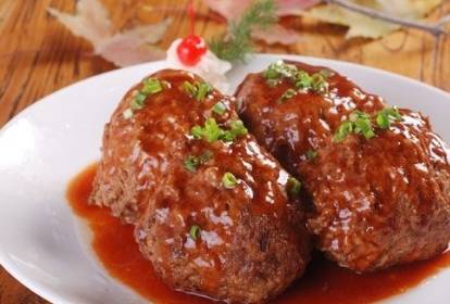 如何做红烧狮子头窍门 fea893507b7d40f3bea023864ff926e2.jpeg