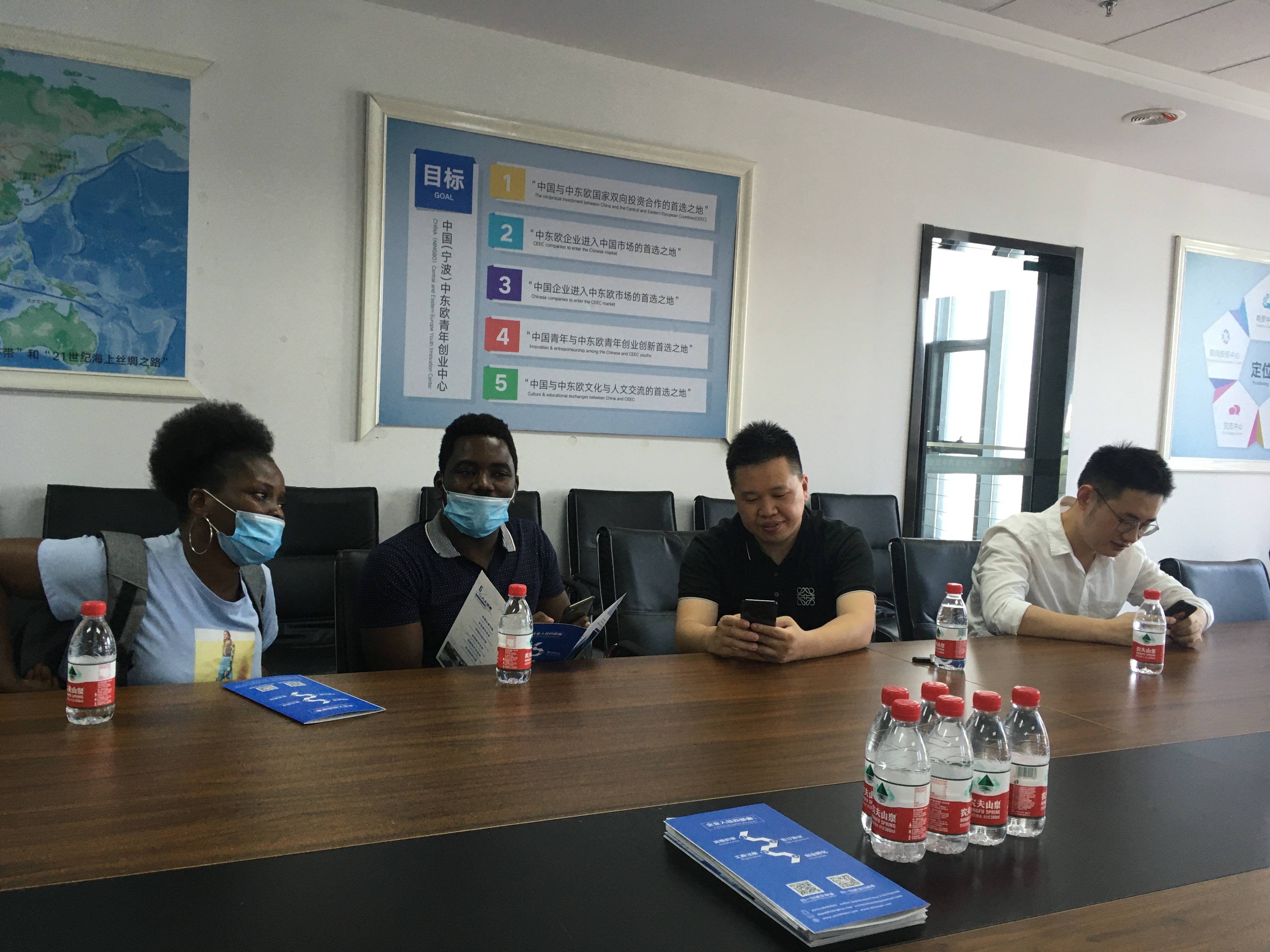 教学|高校趣味工作坊促动留学生创业热情