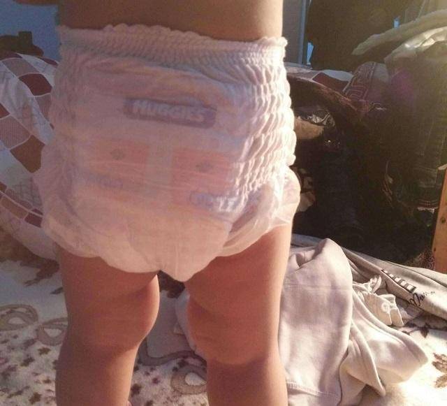 如何给宝宝戒晚上的纸尿裤 9f182a80535e4f748ec528e1876e04ac.jpeg