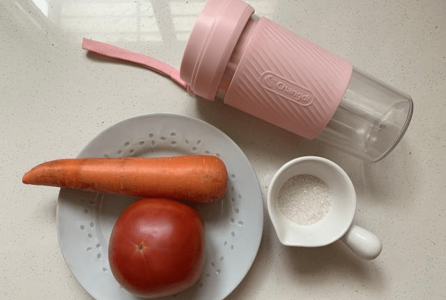 抹防晒霜对皮肤是否有害 552f495f30ba465f9547dcf5663d63fe.png