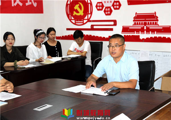 贾汪区耿集中学举行"青蓝工程"结对子活动