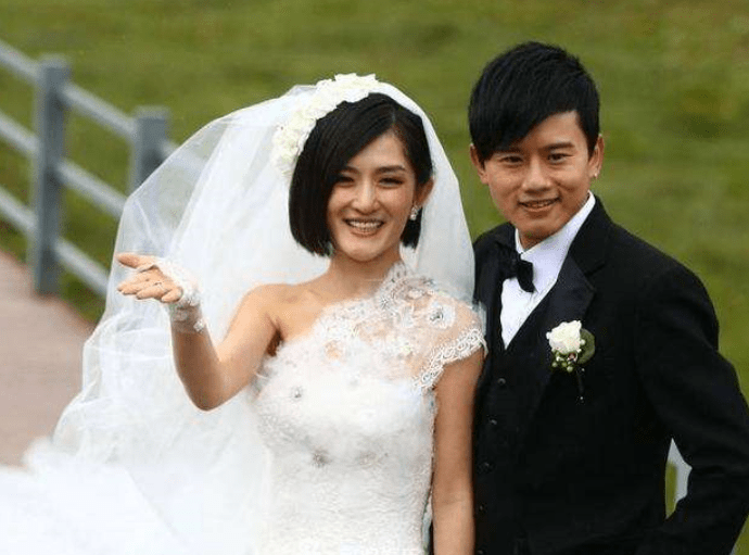 张杰公开表示有“三个女儿”,谢娜被宠成孩子的幸福模样被人羡慕