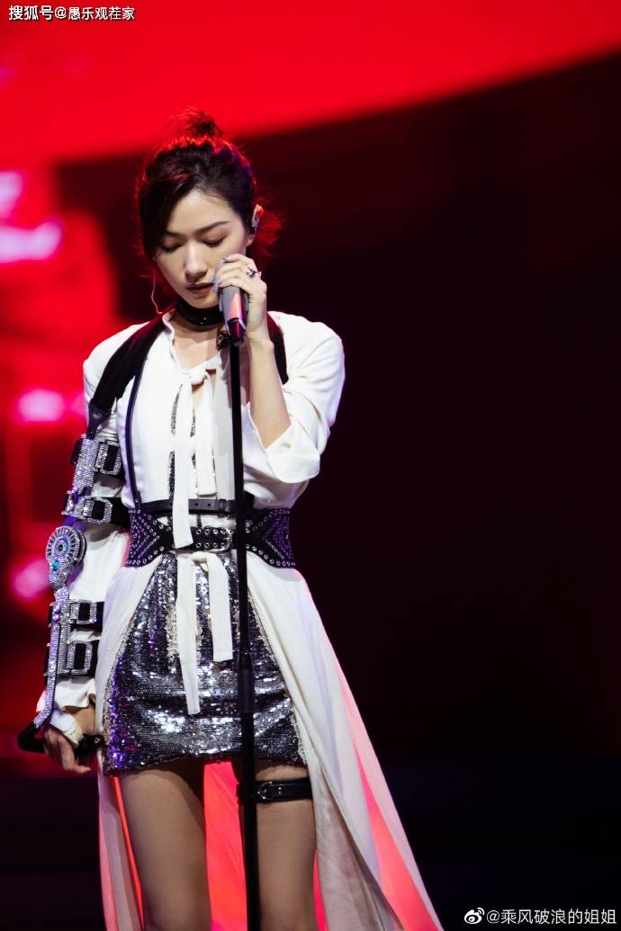 姐姐|原创《浪姐》成团半个月，宁静万茜张雨绮等人各忙各的，7人仍未合体