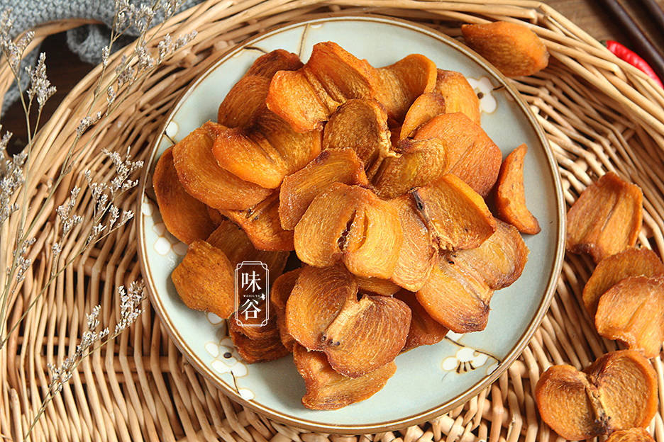 柿子|这水果不能少，10元4斤，这样吃软糯香甜，放半年也不坏秋分后