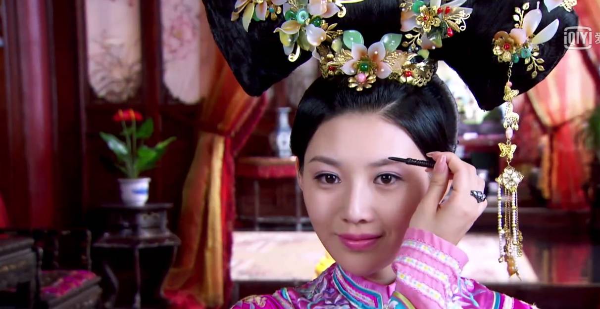 衣服|多情江山里的董小宛有多爱穿粉色？汉服加旗装12件不重样