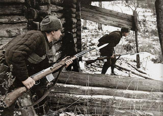 多数苏军士兵恨之入骨德军却视若珍宝svt40半自动步枪