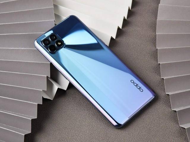 169克轻薄化设计超级快充普及者opporeno4se图赏