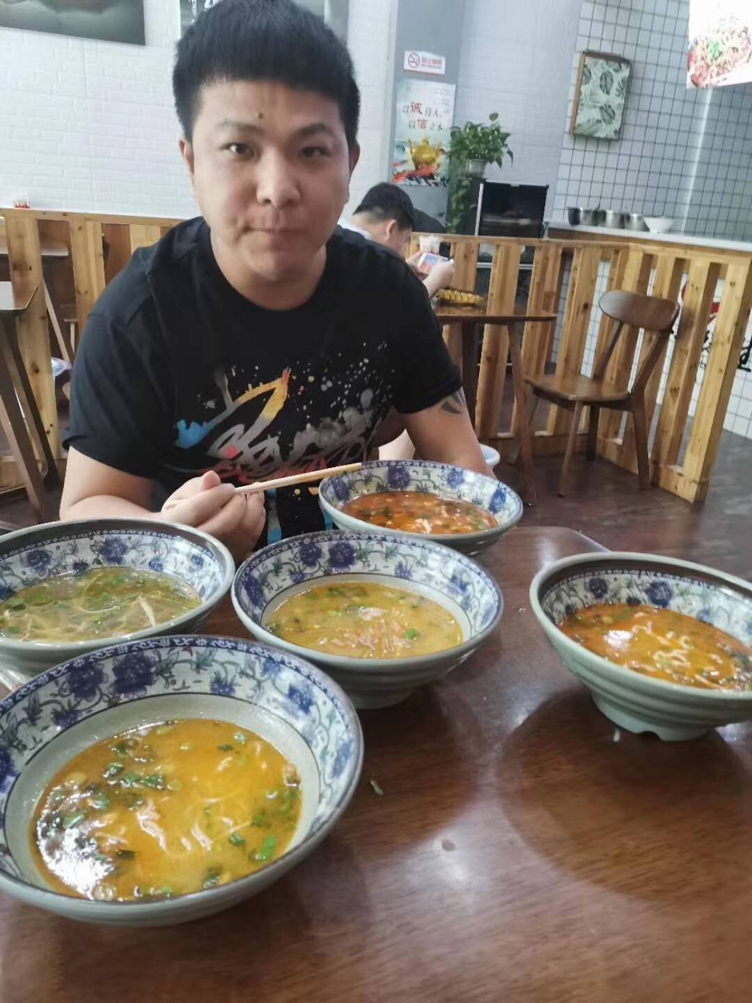 “欧亿体育下载”
开牛肉汤店必备三要素(图1)