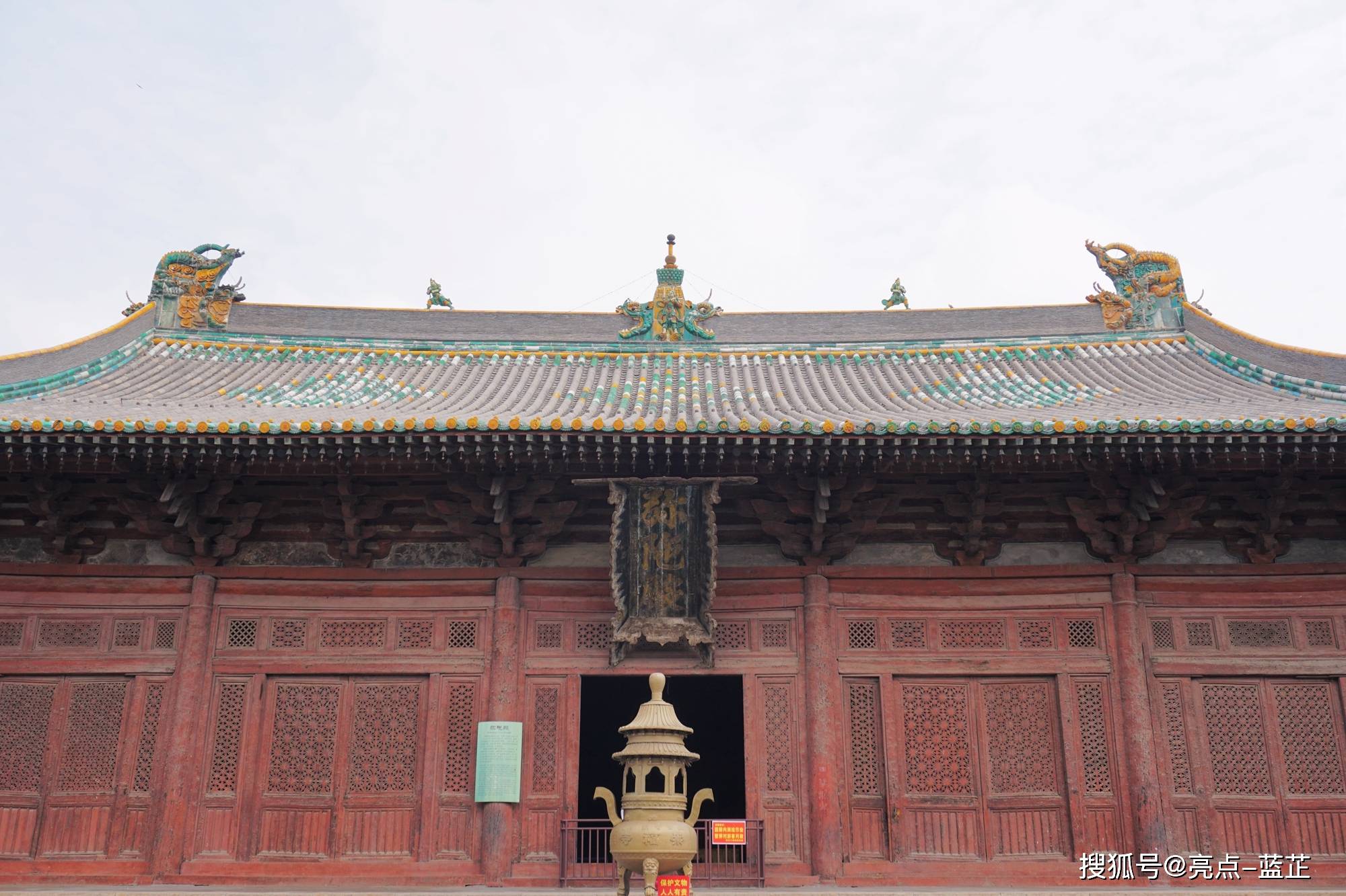 崇福寺我国现存辽金时代规模最大的三大佛寺之一
