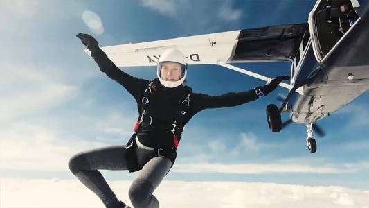 多少岁不让上飞机 678ffeb425b142c4b90fd733e19026b8.jpeg