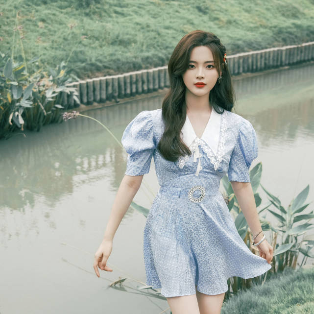 情商|原创被认成杨超越后,她这样自黑回应,情商有点高