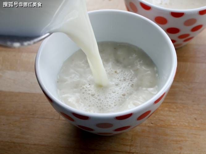 豆浆里再加两样,女人润肤,孩儿聪明,老人长寿