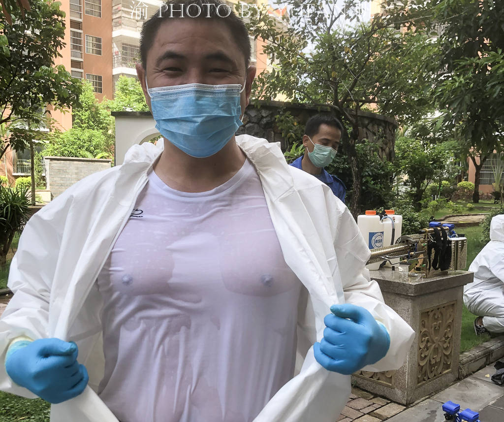 原创云南瑞丽虽已解封，但志愿者们每天依然汗流浃背，忙到全身流透
