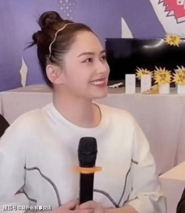 脸蛋|39岁阿娇胖得不像话，脸蛋是漂亮，但终究还是被脂肪“打败”了