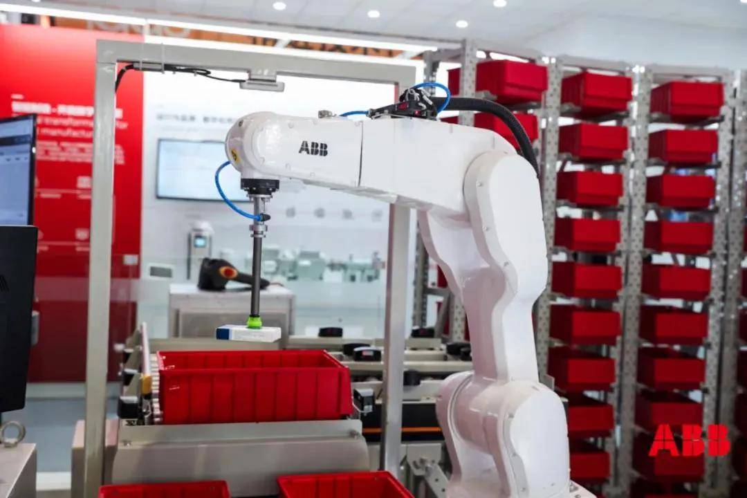 ABB机器人用实力捍卫行业地位，突破技术疆界，开拓新市场未来