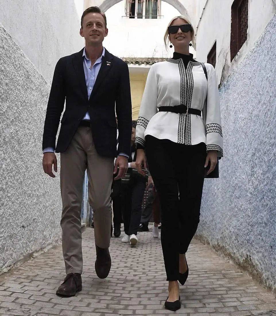 身材|伊万卡“同色系”造型却翻车，“沙漏型”身材变直筒，高级感不再