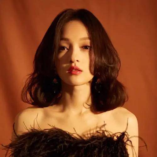 lisa|芭比鼻祖碾压lisa，坐拥全球4000万粉丝顶级网红，脸居然是假的？！
