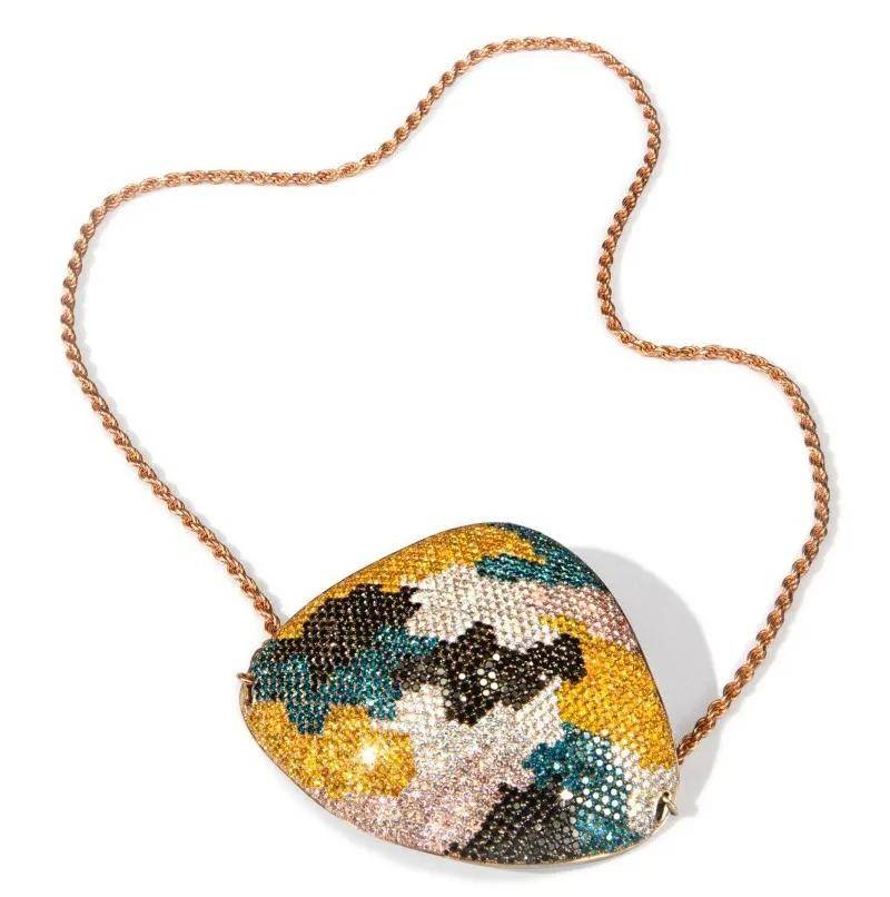 王冠|60万美金的塑料王冠！嘻哈珠宝真的有这么值钱吗？