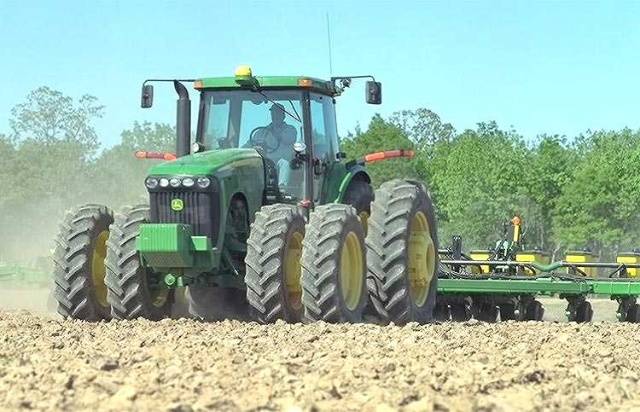 拖拉机品牌排行_1品牌上榜4款产品!704拖拉机销量排行TOP10,来了