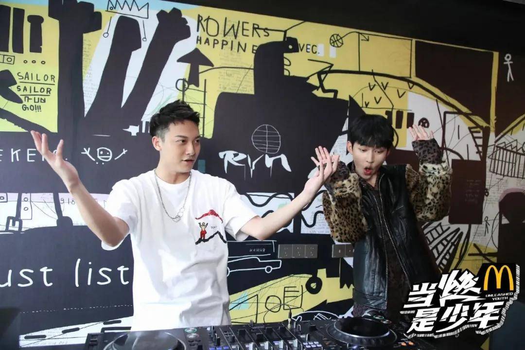 潮流|说唱、潮牌、策展....“进化”中的潮流综艺还能怎么玩?