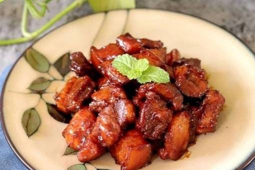 做红烧肉需要先焯水吗 a5de6b005344444ca6c15170451dd575.jpeg