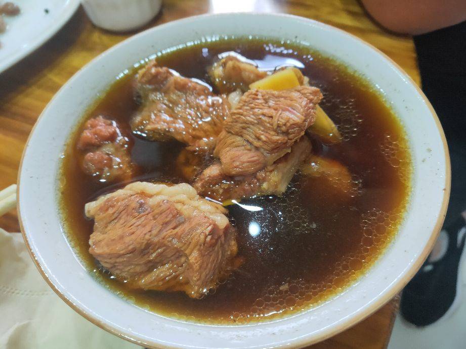 小碗炖牛肉