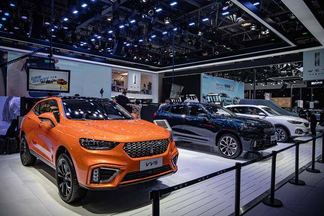 大众报业·海报新闻|共创风潮席卷北京车展！WEY坦克300将招募千人共创官