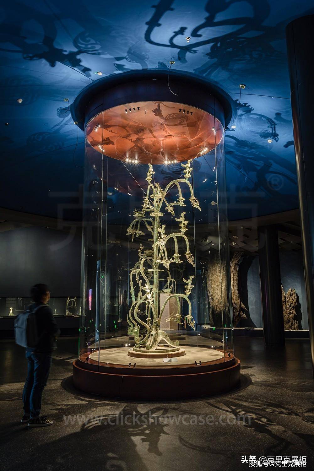 与克里克展柜一起去了解世界第九大奇迹三星堆 神传中的通天神树