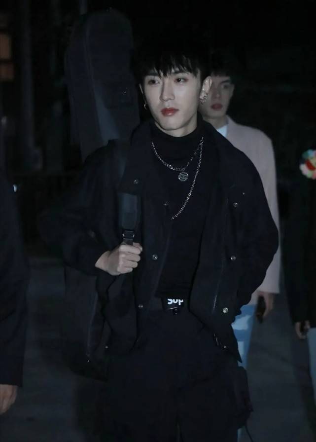 特色|原创创4青3面试路透，这次都是颜值很可的小哥哥，有你支持的吗？