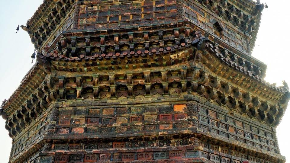 史料|开封铁塔，始建于何时有史料记载，何时落成却成了未解之谜