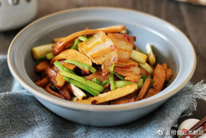 食品|我吃了两碗米饭！金记食品小厨房：就这简单的炒香干