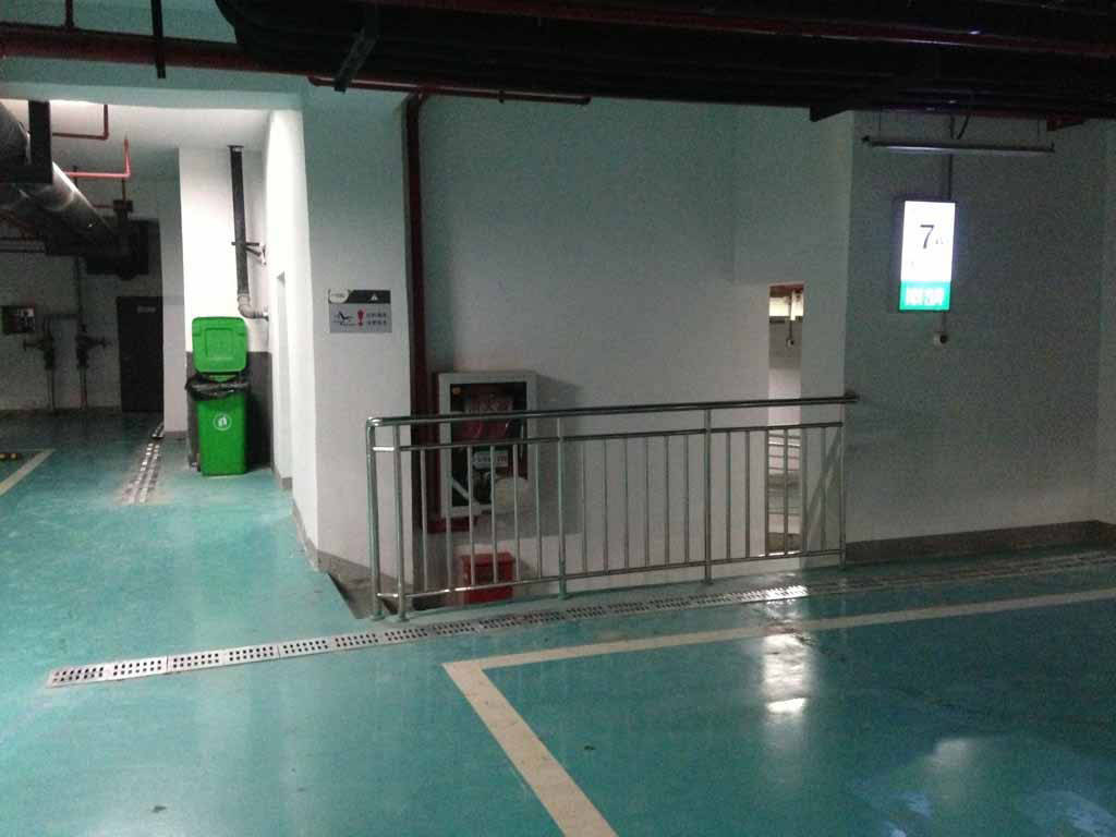 不锈钢排水沟盖板_地下室排水沟盖板