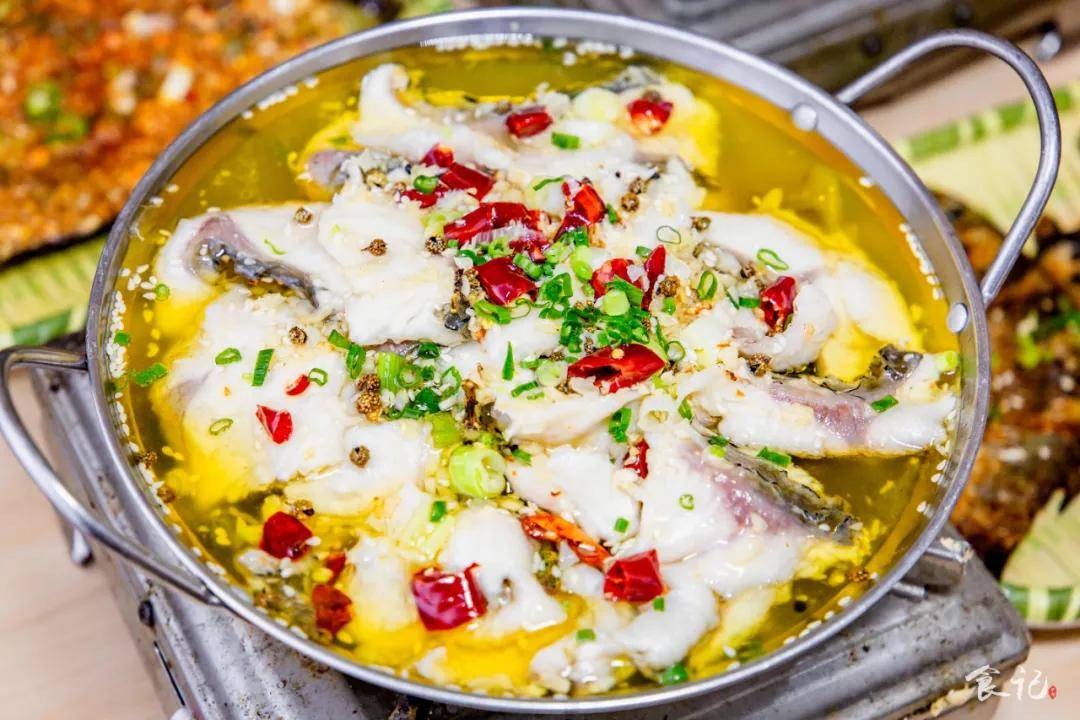 新店|烧烤成主打，还卖起早餐...人均不到30元！22年老牌餐饮开新店啦