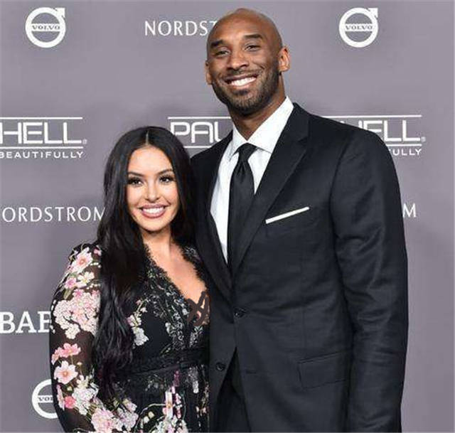 家产|原创瓦妮莎现身太憔悴！不满母亲算计她家产断绝关系，朋友来串门陪她