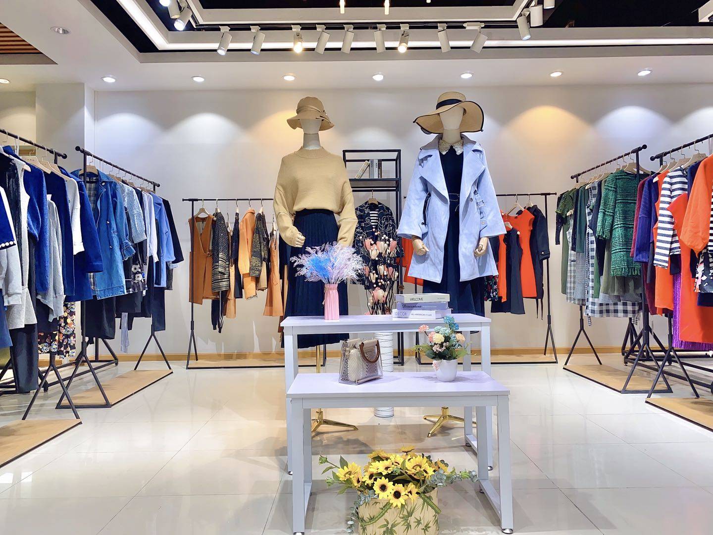 进货|新手服装店主拿货指南——服装店批发要到哪里拿货
