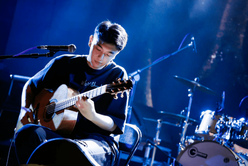 活动|假期打开方式|潮酷市集嗨逛+超低折嗨买,一个也不能少!