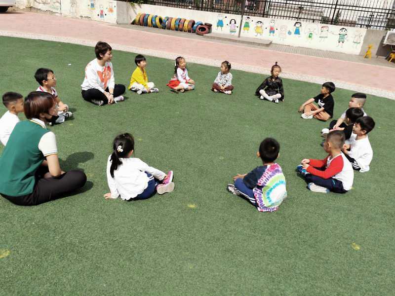培杰枫之谷幼儿园的宝贝们也来为祖国妈妈庆生啦!