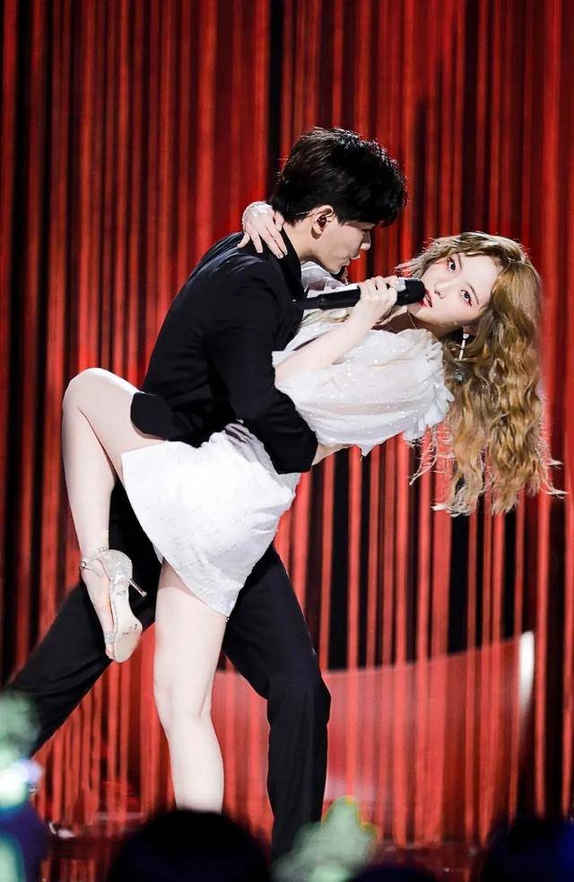 大火|原创同是两剧连播，成毅和丁禹兮大火之后，谁的后续发展会更好？