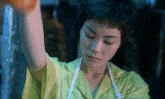 原创王家卫轶事:拍哭梁朝伟,拍得张国荣不愿合作,梁家辉最怕的导演