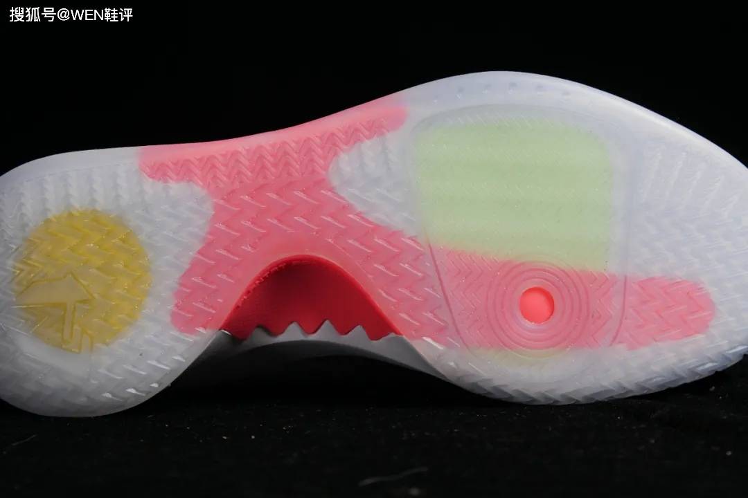 Nike|这配置Nike阿迪看了不羞愧吗?TIME2全系列全网首开