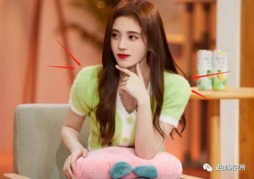 fa|鞠婧祎终于对上晚晚！两个镜头“造假精”，谁能艳压？